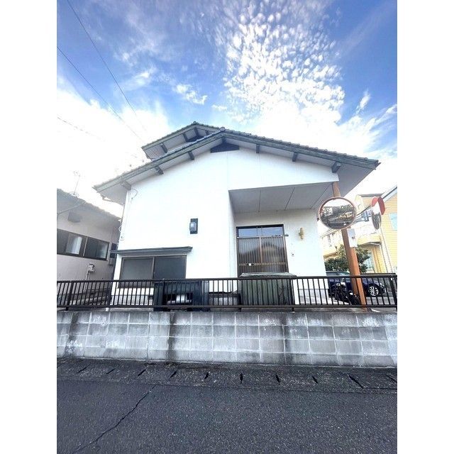 出水4丁目徳永貸家 E棟の外観画像
