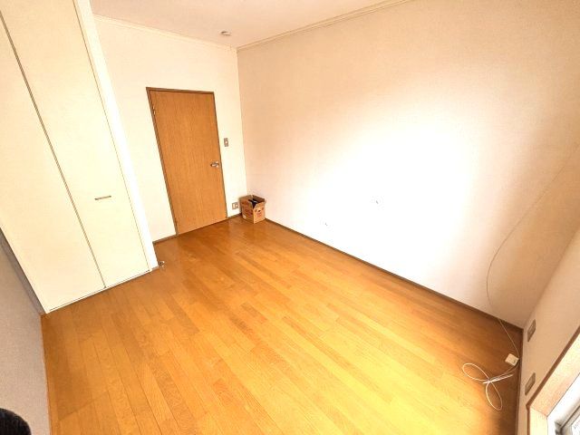 ベッドルーム