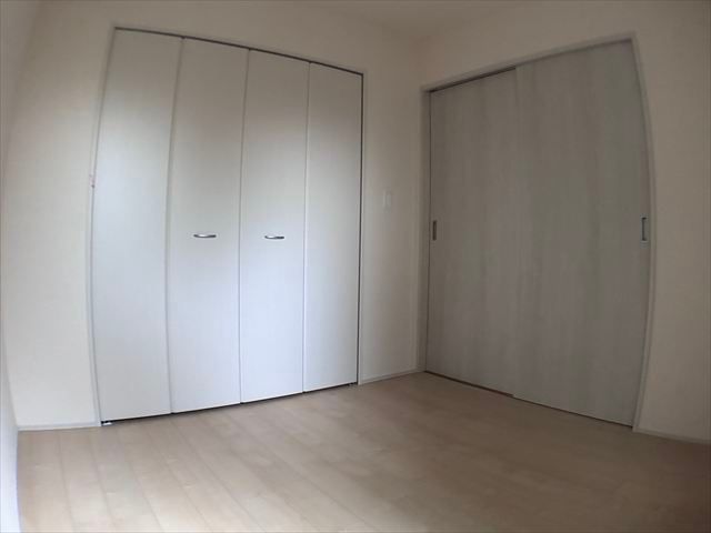 ベッドルーム