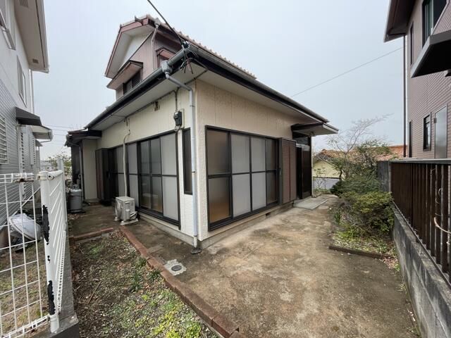 森崎2丁目貸家の外観画像