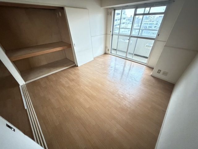 ベッドルーム