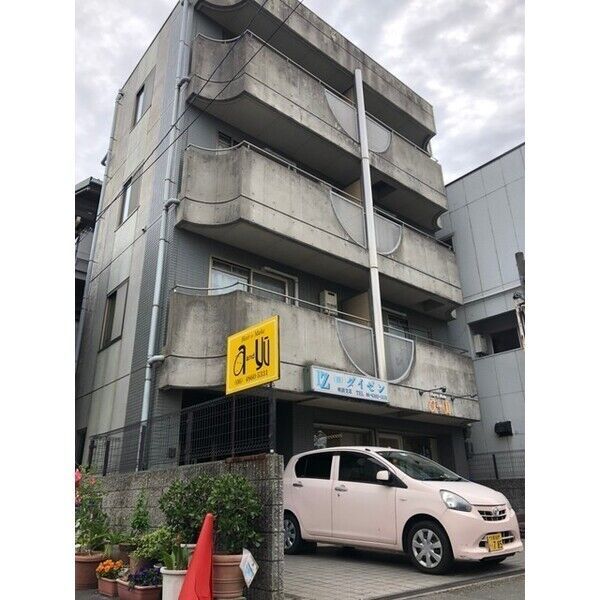 メゾンラフィーネの外観画像