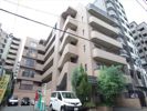 フリューゲル高砂の外観