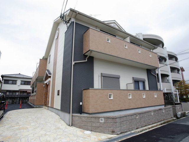 レオパレス柴原LA1の外観画像