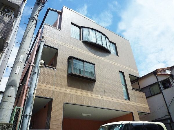 マンションパインハウスの外観画像