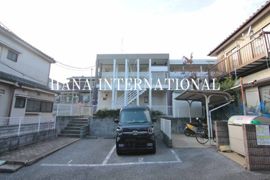 レオパレスフォレタキノイの外観画像
