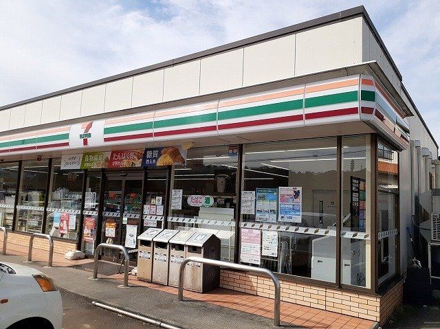 セブンイレブン富山北代店まで240m