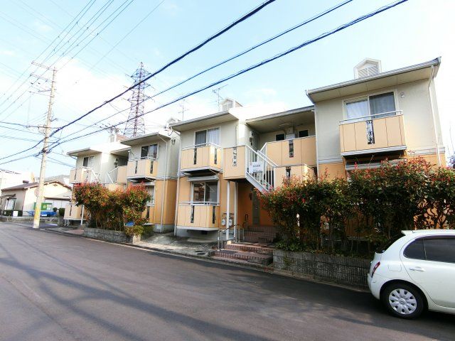 ファミール・フォレスト A棟の外観画像