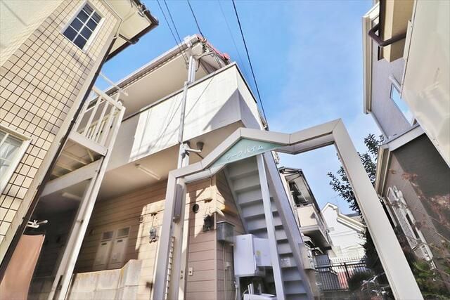 ラークハイムの外観画像