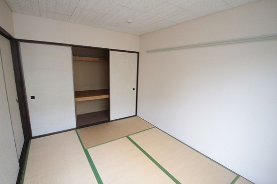 ベッドルーム