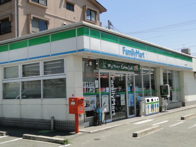 近くに施設あり