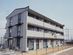 レオパレスT HTanakaの外観画像