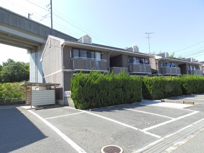 サリネージュ山手 A/B/C/D棟 C棟の外観画像