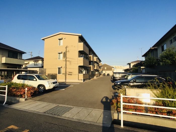 近くに施設あり