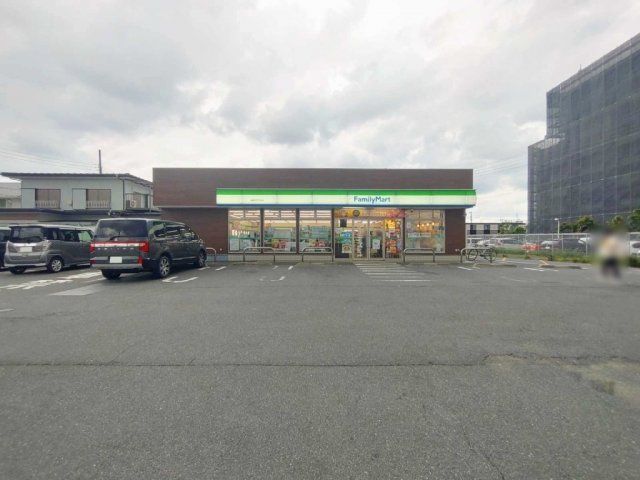 近くに施設あり