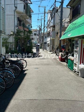 近くに施設あり