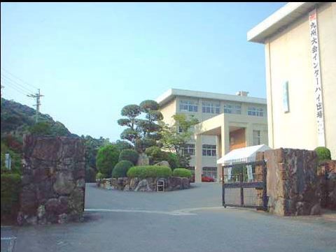 近くの長崎県立長崎北陽台高校まで2,423m(徒歩31分)