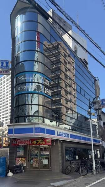 近くのローソン 南小岩八丁目店まで25m(徒歩1分)