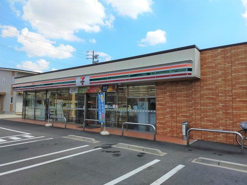 近くのセブンイレブン 江南古知野町花霞店まで564m(徒歩8分)