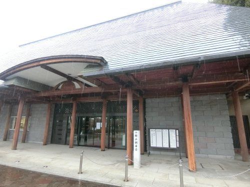 近くの横浜能楽堂まで1,414m（徒歩18分）