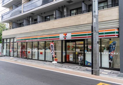 近くのセブンイレブン 吉祥寺本町五日市街道店まで25m(徒歩1分)