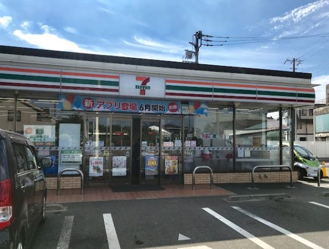 近くのセブンイレブン 木更津高柳3丁目店まで1,296m（徒歩17分）