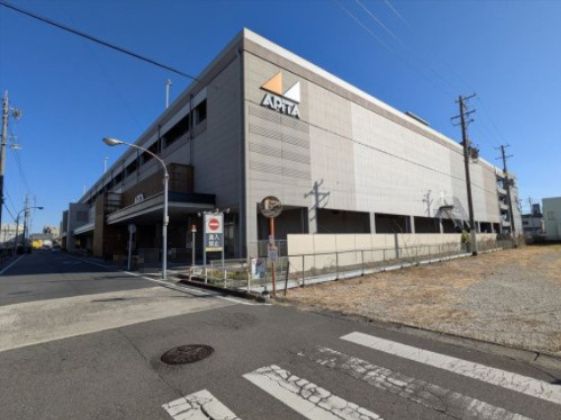 近くのアピタパワー岩倉店まで837m(徒歩11分)