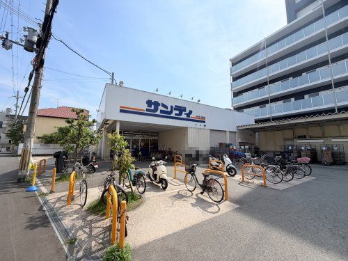 近くのサンディ石橋店まで166m(徒歩3分)