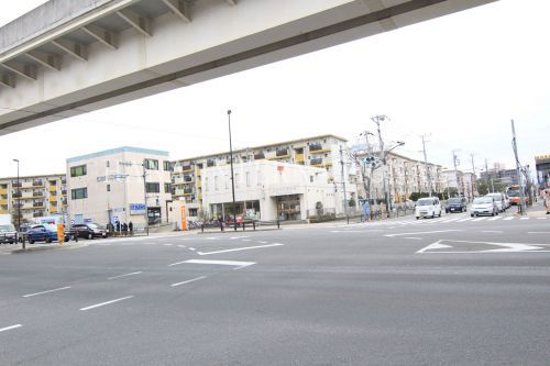 近くの足立江北郵便局まで1,016m(徒歩13分)