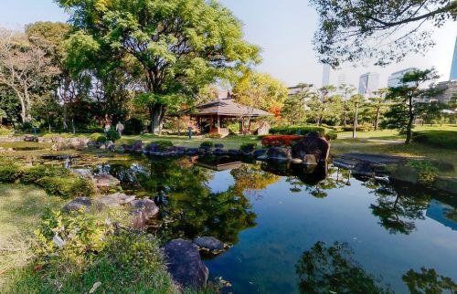 近くの藤田邸跡公園まで489m(徒歩7分)