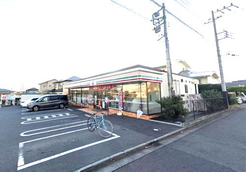 近くのセブンイレブン 秦野南矢名南店まで304m（徒歩4分）
