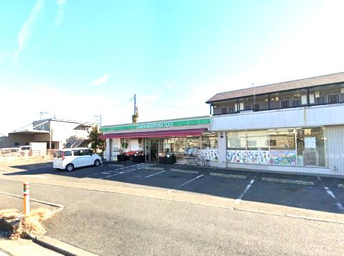 近くのローソンストア100 LS秦野南矢名店まで440m（徒歩6分）