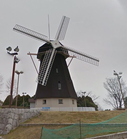 近くの花博記念公園鶴見緑地まで635m(徒歩8分)