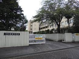 近くの大津市立唐崎中学校まで373m(徒歩5分)