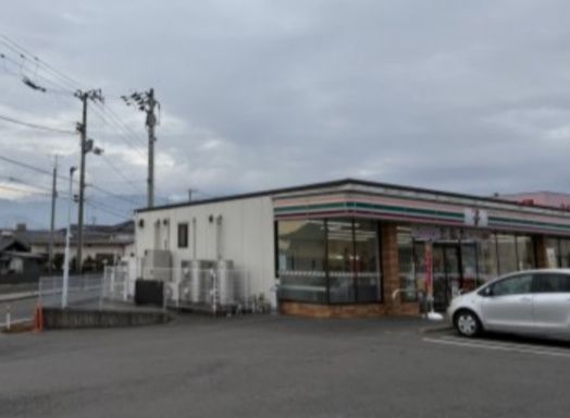 近くのセブンイレブン 丹原町願連寺店まで1,183m(徒歩15分)