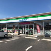 近くのファミリーマート 伊勢崎今泉町一丁目店まで266m（徒歩4分）