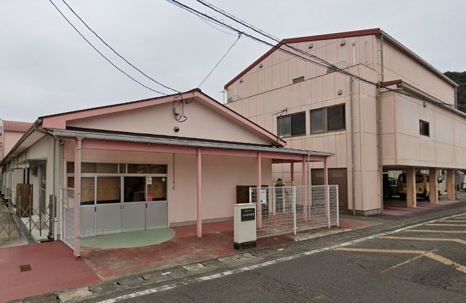 近くの日知屋幼稚園まで974m(徒歩13分)