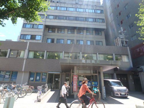 近くの堀川病院まで1,145m(徒歩15分)