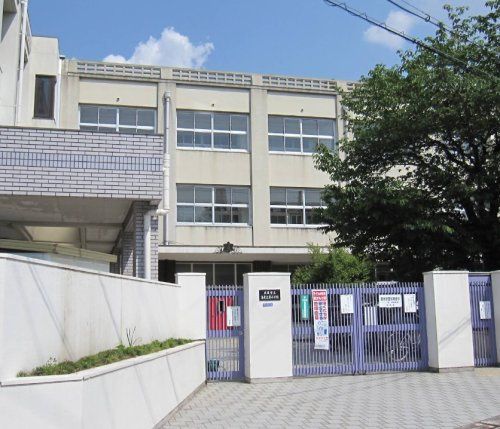 近くの海老江東小学校まで872m(徒歩11分)