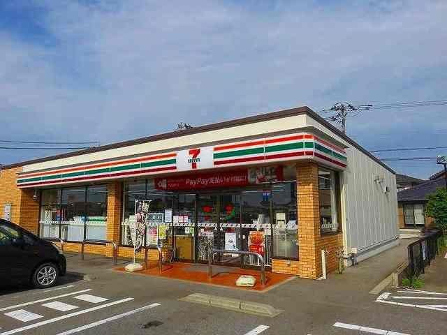 近くのセブンイレブン 砺波三島町店まで802m(徒歩11分)