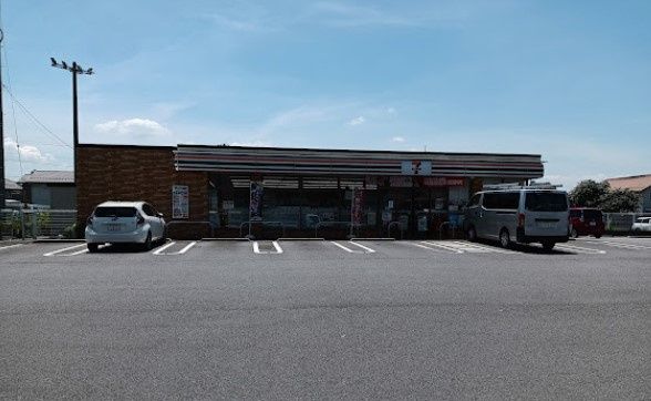 近くのセブンイレブン 水海道内守谷店まで532m(徒歩7分)