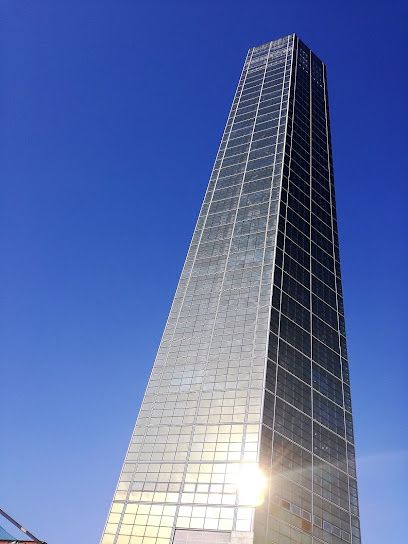 近くのゴールドタワーまで316m(徒歩4分)