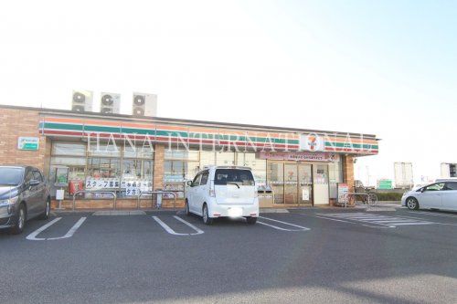 近くのセブンーイレブン三郷采女1丁目店まで1,278m(徒歩16分)
