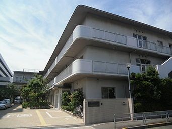 近くの泉尾特別養護老人ホーム大正園まで1,047m(徒歩14分)
