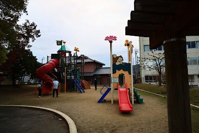近くの6号公園まで219m(徒歩3分)