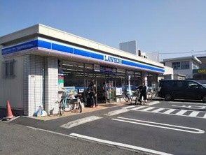 近くのローソン 阿佐谷青梅街道店まで332m(徒歩5分)