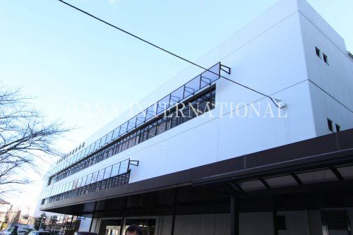 近くの獨協医科大学越谷病院まで1,141m（徒歩15分）