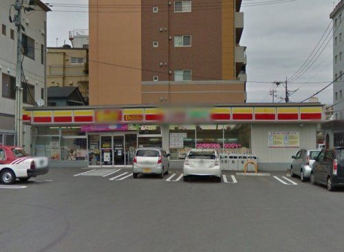 近くのデイリーヤマザキ 長崎浦上駅前通り店まで332m（徒歩5分）