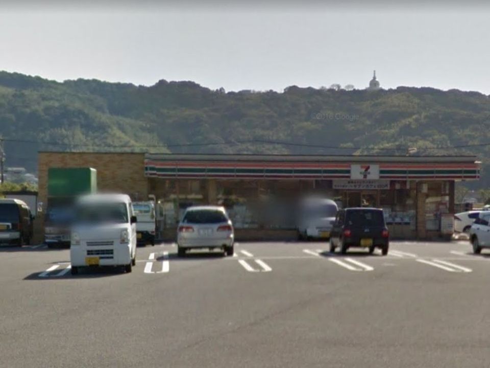 近くのセブンイレブン 大村久原2丁目店まで490m(徒歩7分)