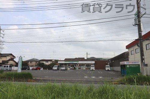 近くのファミリーマート 市原平成通り店まで500m（徒歩7分）